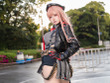 【コスプレ】美しいプロポーションが夕日に輝く！『NIKKE』ラピの凛々しくセクシーな佇まいから目が離せない【写真8枚】 画像