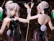 艶めく衣装と美脚にドキッ！『FGO』よりセイバーオルタがバニーVer.で立体化―手に持ったハンバーガーは圧倒的なボリューム 画像