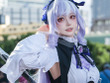 【コスプレ】ほっそいウエストにふわりと広がるスカートのシルエットが可愛い！まるで実写化な『ゼンゼロ』ビビアンの美女レイヤー【写真11枚】 画像