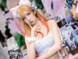 【コスプレ】「着せ恋」喜多川海夢、ギャルの魅力全開！へそ出し×ルーズソックス姿の香港美女があまりに可愛すぎる【写真8枚】 画像