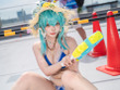 【コスプレ】「SAO」シノンが爽やかな夏の装いで暑さを吹き飛ばす！明るい笑顔で癒しを届ける美女レイヤーに熱視線【写真10枚】 画像