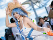 【コスプレ】白のワンピースと麦わら帽子が爽やか！スタイル抜群な「ホロライブ」兎田ぺこらのタイ美女レイヤー【写真9枚】 画像