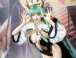 【コスプレ】『アズレン』ラファエロが圧巻の美ボディで魅せる！尊みあふれる笑顔でニーハイの絶対領域もあざと可愛い【写真7枚】 画像