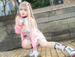 【コスプレ】振り向き姿で見せる美しい背中にドキッ！『NIKKE』バイパーの美女レイヤーは網タイツも似合う【写真9枚】 画像