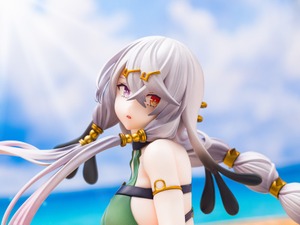太ももから感じる“重量感”！アニメ「ライザのアトリエ」より「リラ・ディザイアス」が水着姿で立体化 画像