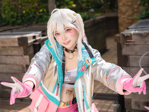 【コスプレ】屈託ない笑顔が可愛い！『NIKKE』ジャッカルの奔放な魅力を引き出す美女レイヤー【写真8枚】 画像