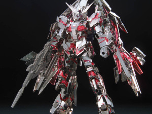 約2万円の「HG フェネクス（ゴールド/シルバーメッキ仕様セット）」が眩しい！特別カラーのガンプラ3種に大注目 画像