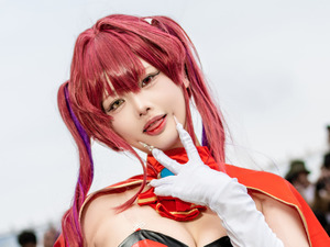 【コスプレ】宝鐘マリン船長が台湾に到着！ストッキングがセクシーな大胆ポージングで魅了してしまう【写真8枚】 画像