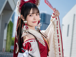 【コスプレ】人気声優の上坂すみれも登場！豪華モデル陣による美しさが圧巻、博麗神社例大祭開催のファッションショー特別レポ第1弾【写真36枚】 画像
