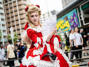 【コスプレ】大阪から歩いて来たマリー・アントワネット、アテナの聖闘士が関西に集結！「ストフェス2025」美麗レイヤーまとめ【写真35枚】 画像