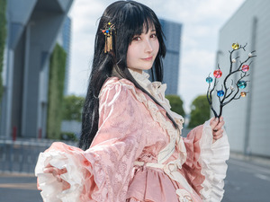 【コスプレ】生地をたっぷり使った衣装の絢爛さに目を奪われる！月の姫「蓬莱山輝夜」の優雅な美しさを見せる人気レイヤー【写真8枚】 画像