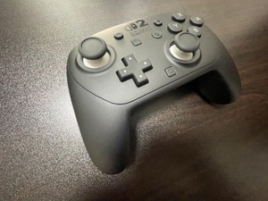 「スイッチ2」Proコンは軽量化&ソフトな押し心地でさらに快適性向上！背面ボタンも活用したい 画像