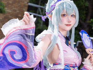 【コスプレ】健康的な美脚が光る！『原神』夢見月瑞希が振り向きポーズとたおやかな表情で見るものすべてを癒す【写真10枚】 画像