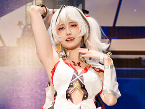 【コスプレ】危険な香りが漂う『鳴潮』ツバキ！台湾美女レイヤーの小悪魔っぽい表情にグッとくる【写真9枚】 画像
