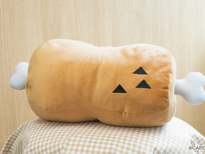 「こんがり肉」が大きなサイズのクッションに！アイルーやプーギーなど『モンハン』シリーズのマスコットがプライズ化 画像