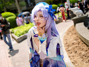 【コスプレ】『鳴潮』カンタレラの美脚が宙を舞う！？妖艶な表情とポージングがすばらしい台湾美女レイヤー【写真8枚】 画像