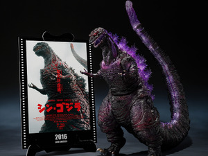 「ゴジラ」フィギュア＆映画ポスターアートの新ライン「Movie Graphic Plus」始動！ゴジラ(1989)はビジュアルと同様のポージングも 画像