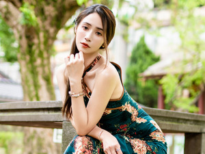 台湾美女×チャイナドレスが最強！スレンダーな体型が際立ち、どの角度から見たシルエットも艶っぽくてすばらしい【写真10枚】 画像