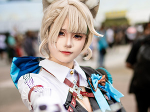 【コスプレ】台湾美女が魅せる『原神』リネットが優雅すぎる！黒ストッキングが映えるスラリと伸びる美脚にドキッ【写真9枚】 画像