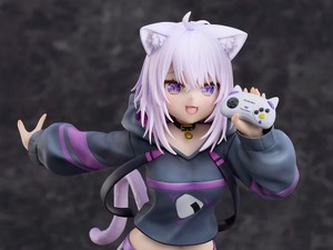 チャーミングな八重歯！ホロライブ・猫又おかゆが1/7スケールフィギュア化ー躍動感あふれるポーズ、手に持ったコントローラーまでしっかり再現 画像