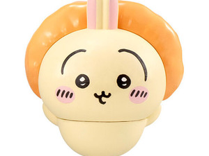 みかんを枕にするうさぎが太々しい！ガシャポン「ちいかわ ならぶんです。」第3弾のテーマは、サイダーフルーツポンチ湧きどころで水遊び 画像