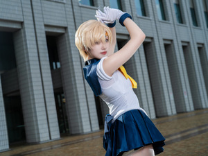 【コスプレ】ポージングが麗しすぎる耽美なカップル！美脚を引っ提げセーラーウラヌスとネプチューンが「ウルアコ」に降臨【写真13枚】 画像