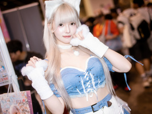 【コスプレ】香港のアイドルがめちゃ可愛い！へそ出しキャットガールが笑顔でファンを魅了する【写真7枚】 画像
