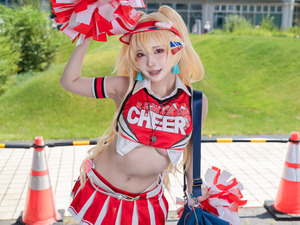 【コスプレ】チアガールや夏衣装に身を包んだキャラが勢ぞろい！ゲームもアニメも熱々な「コミケ106」美女レイヤー9選【写真40枚】 画像