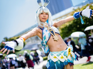 【コスプレ】太陽に照らされたスレンダーな褐色の美ボディが躍動！『原神』ムアラニの笑顔に元気がもりもり湧いてくる【写真8枚】 画像