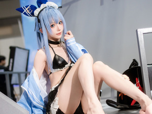 【コスプレ】『NIKKE』アンカーの夏衣装が爽やか！透明感マシマシのスレンダーな美女レイヤーが可愛い【写真11枚】 画像