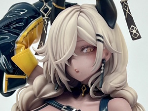 ムチムチ太ももに際どい衣装…！『アズレン』8周年リアルイベントで新作フィギュア多数展示―どれもこれもやっぱり過激 画像
