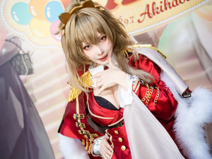 【コスプレ】『アズレン』ライオンはどの角度から見ても美しすぎる！ガーターベルト&ストッキングがエレガント【写真8枚】 画像