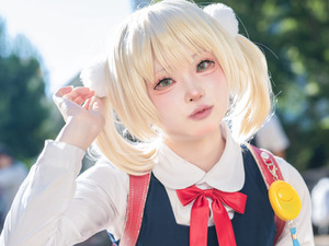 【コスプレ】表情とポージングで幼さを見事に表現！制服姿が可愛い「しぐれうい」のコスプレイヤー【写真9枚】 画像