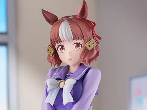 そっと見上げるような表情が可愛い！「ウマ娘 シングレ」より「ベルノライト」がトレセン学園制服姿で立体化、特徴的な“B”の髪留めまで再現 画像