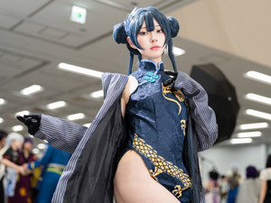 【コスプレ】チャイナ服からスレンダーな美脚が露わに！『ブルアカ』キサキの颯爽とした立ち姿が絵になる美女レイヤー【写真9枚】 画像
