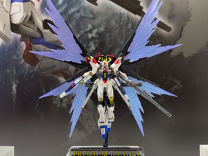 劇場版ガンダムSEEDより「ストフリ弐式」がHGガンプラ化！ドラグーンシステムには「光の翼エフェクト」もセットに 画像