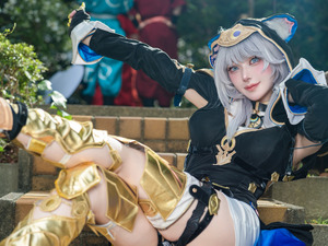 【コスプレ】挑発的な猫っぽいポージングにドキッ！『崩スタ』サフェルの振り向きポーズは“全人類ねこ化”したくなる可愛らしさ【写真11枚】 画像