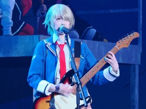 舞台「ヘブンバーンズレッド」ゲネプロレポート─「第31A部隊」が現実の“舞台”に立つ。ゲームでは決して見られない舞台版ならではの魅力に惹き込まれる！ 画像