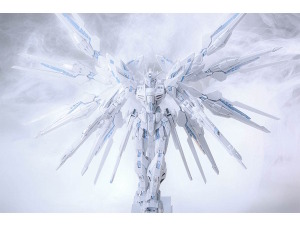 純白の「MGEX ストフリ」が息を呑む美しさ！全身を白に染め上げた「TWILIGHT COATING」としてガンプラに舞い降りる 画像