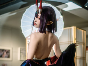 【コスプレ】『FGO』酒呑童子を“現界”させた美女がすごい！妖艶かつクールな肉体美に見惚れてしまう【写真27枚】 画像