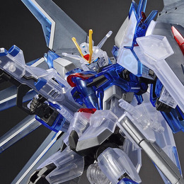 劇場限定ガンプラに入手チャンス再び！クリアカラーの「ライジングフリーダム」「デスティニーSpecII」がプレバンで2次受注決定