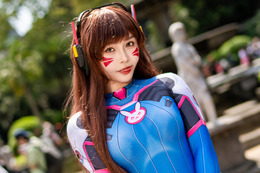 ディーバ『オーバーウォッチ』／Tsuru 鶴葵（Instagram：tsuru_cos_aoi）