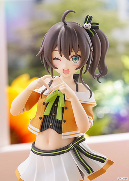 へそ出し衣装もキュート！「POP UP PARADE 夏色まつり」予約受付開始―愛らしい笑顔とイタズラっぽくウィンクした表情に胸がときめく