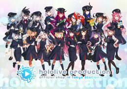 ホロライブ・AZKiや赤井はあとら17名が駅員風衣裳に！「hololive Station」第4弾グッズが7月17日発売、入場の事前抽選を実施