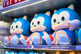 セガ、渋谷に公式ストア「SEGA STORE TOKYO」出店！限定デザインのソニックが展示の新店舗に突撃―COO・内海州史氏も登壇のオープニングセレモニーをレポート