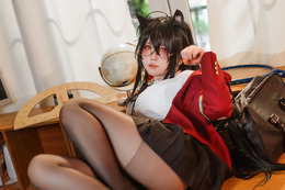 大鳳（下校後の甘い時間）『アズールレーン』／渊秧（Weibo：-渊秧-）