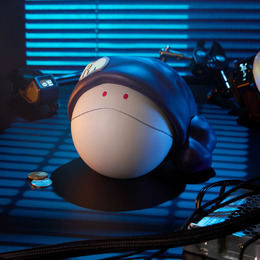 手のひらフィットなサイズ感が可愛い！「ガンダム ジークアクス」の“ハロ”がフィギュア貯金箱として立体化