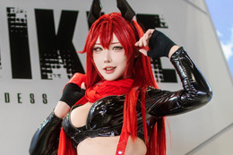 レッドフード『勝利の女神:NIKKE』／Yasal（X：@Yasal_170）