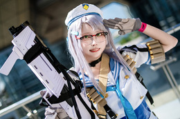 ネオン『勝利の女神:NIKKE』／reo（X：@reo_cosplay）