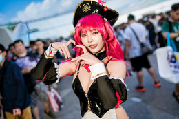 マスト：ロマンチックメイド『勝利の女神:NIKKE』／鶴葵（X：@tsuru_Cosplay、Instagram：tsuru_cos_aoi）